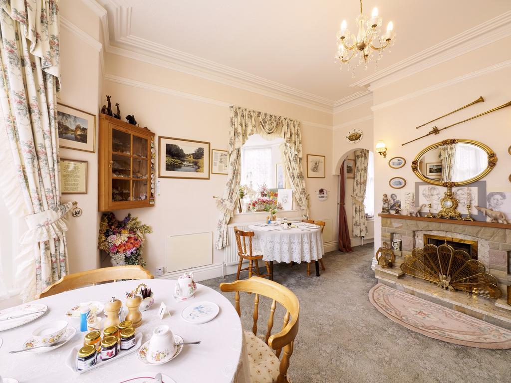 Braemar Guest House Бакстон Экстерьер фото